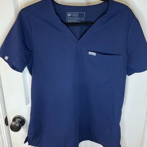 Caterina One pocket scrub top